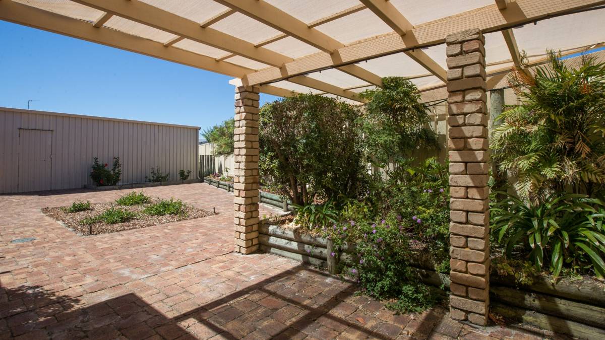 4 Elms Court, Erskine, WA 6210 AUS