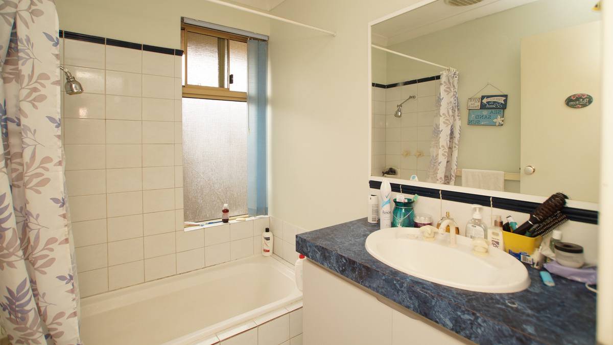 4 Oakover Turn, GREENFIELDS, WA 6210 AUS