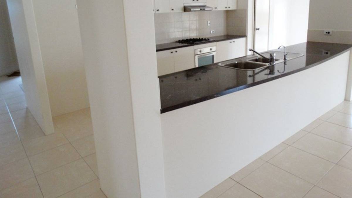 15 Duyfken Way, DUDLEY PARK, WA 6210 AUS
