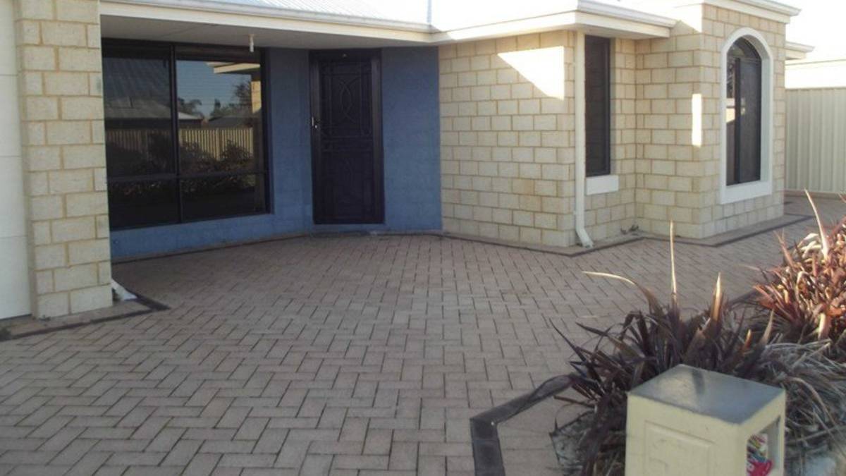 15 Duyfken Way, DUDLEY PARK, WA 6210 AUS
