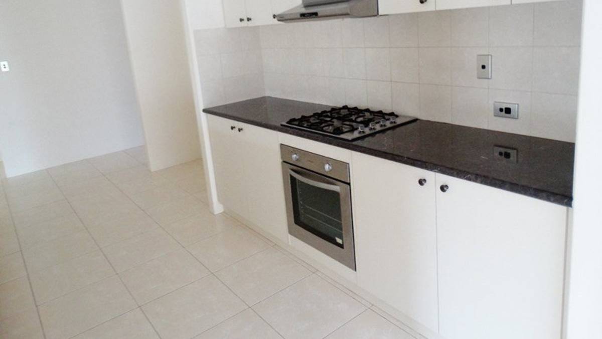 15 Duyfken Way, DUDLEY PARK, WA 6210 AUS