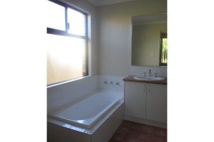 4/4 Binnar Court, ERSKINE, WA 6210 AUS