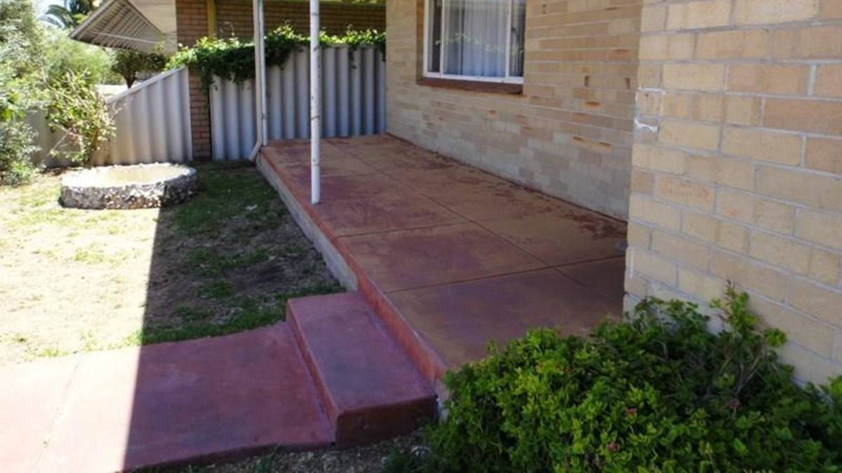 54 Leslie Street, DUDLEY PARK, WA 6210 AUS