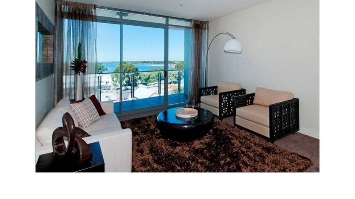 27/1 Barracks Lane, MANDURAH, WA 6210 AUS