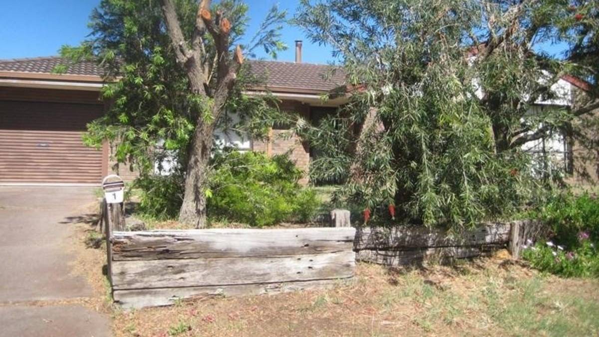 1 Illabrook Street, DUDLEY PARK, WA 6210 AUS