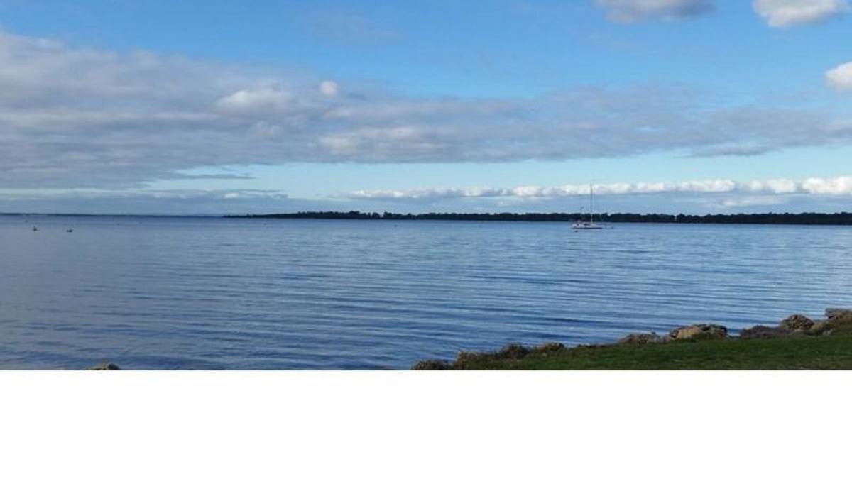 3 Estuary View Road, DAWESVILLE, WA 6211 AUS