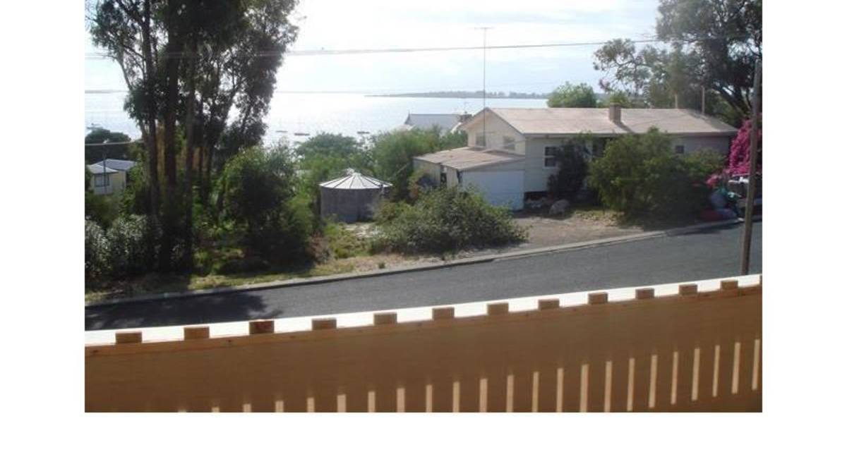 3 Estuary View Road, DAWESVILLE, WA 6211 AUS