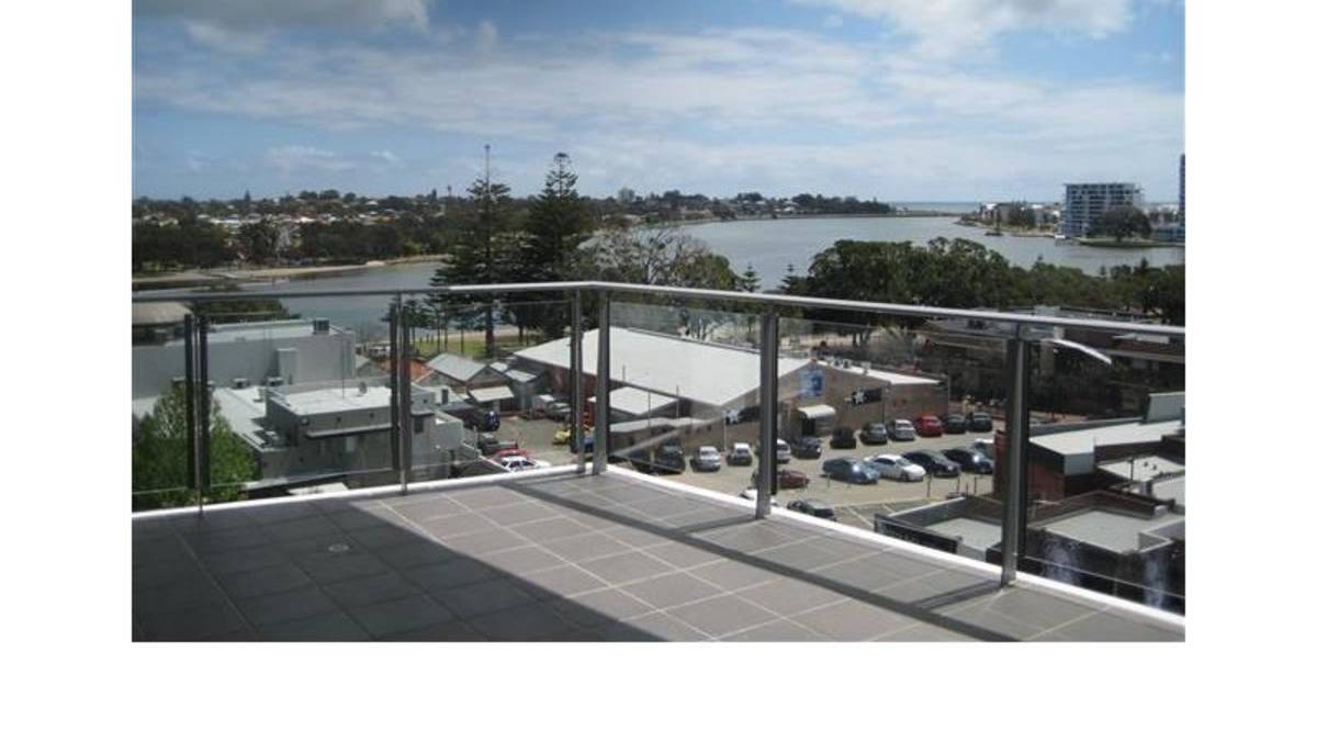 28/1 Barracks Lane, MANDURAH, WA 6210 AUS