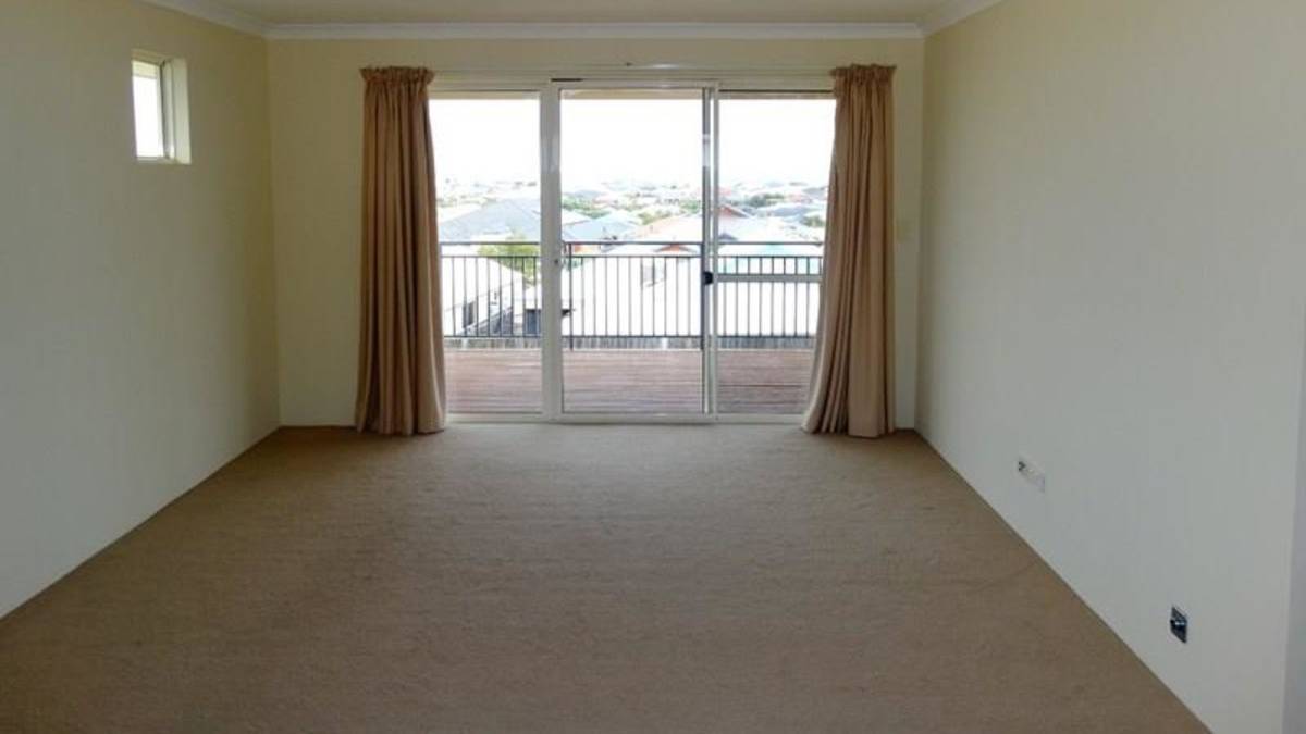 14 Lilly Pilly Lookout, HALLS HEAD, WA 6210 AUS