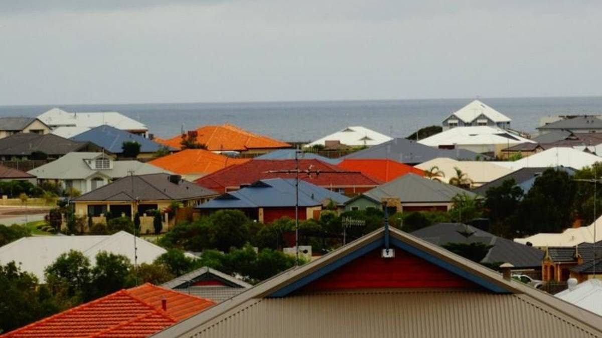 14 Lilly Pilly Lookout, HALLS HEAD, WA 6210 AUS
