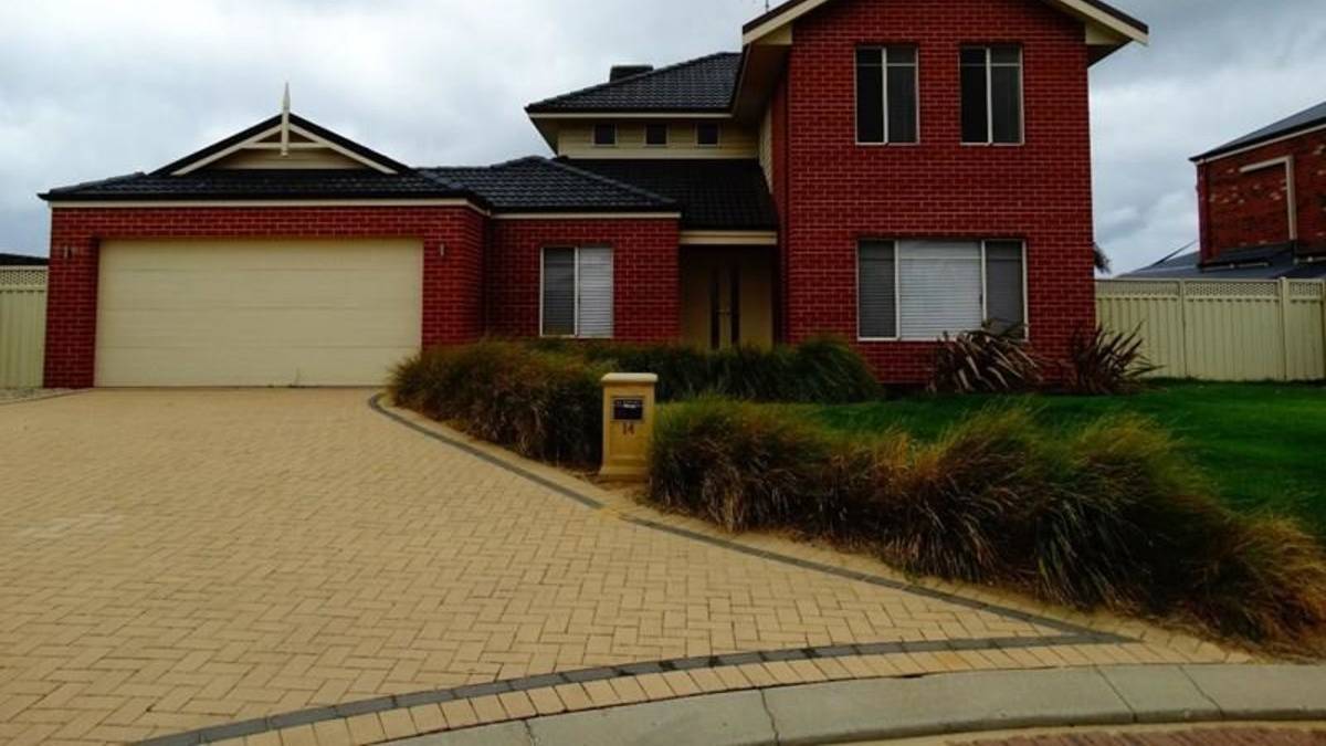 14 Lilly Pilly Lookout, HALLS HEAD, WA 6210 AUS