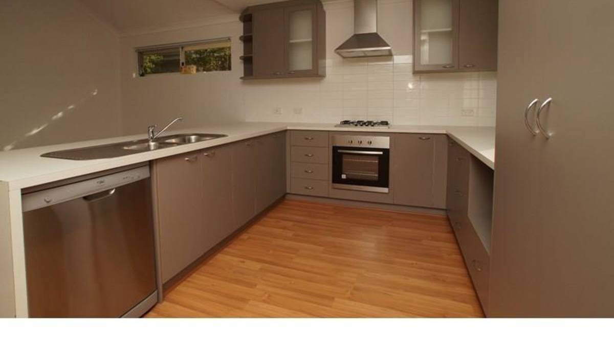 72 Leisure Way, HALLS HEAD, WA 6210 AUS