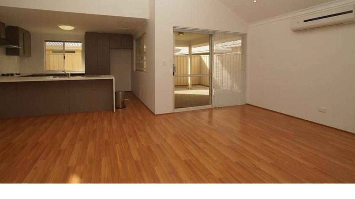 72 Leisure Way, HALLS HEAD, WA 6210 AUS