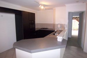 5 Carabeen Place, HALLS HEAD, WA 6210 AUS
