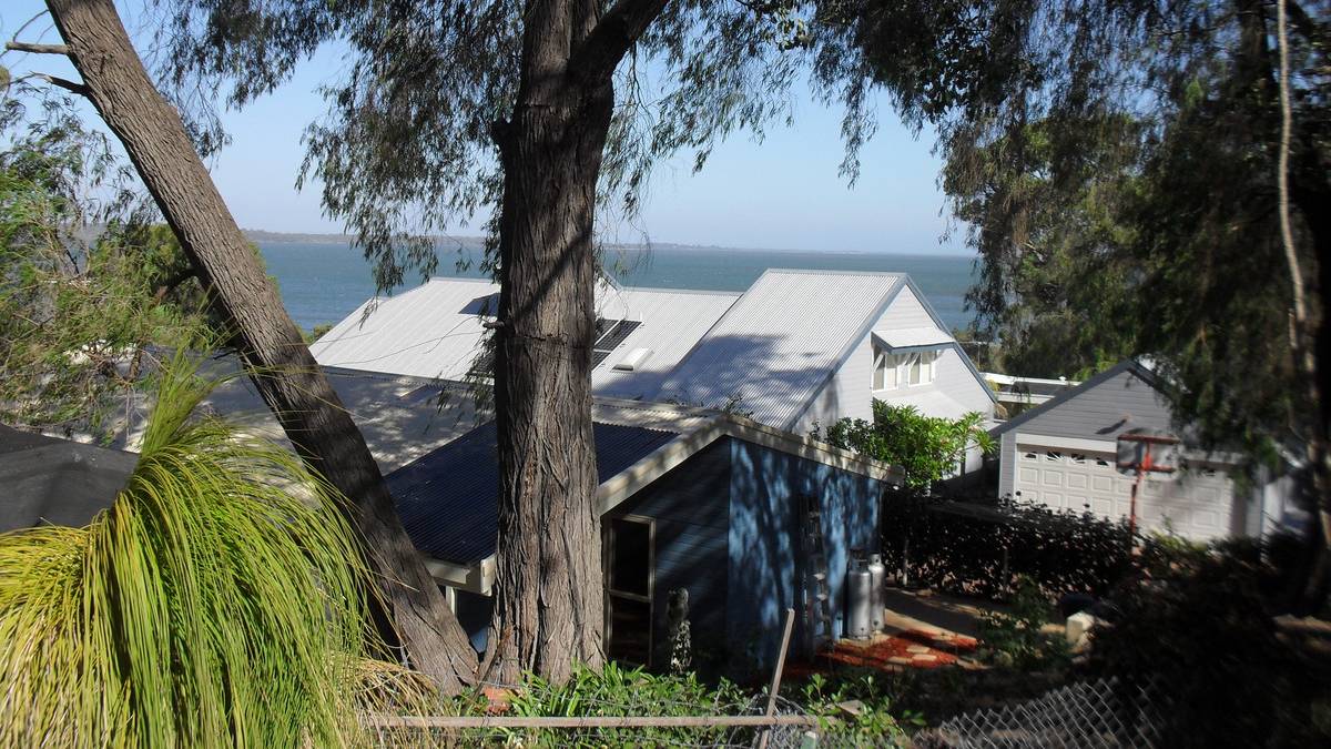 76 Estuary View Road, Dawesville, WA 6211 AUS