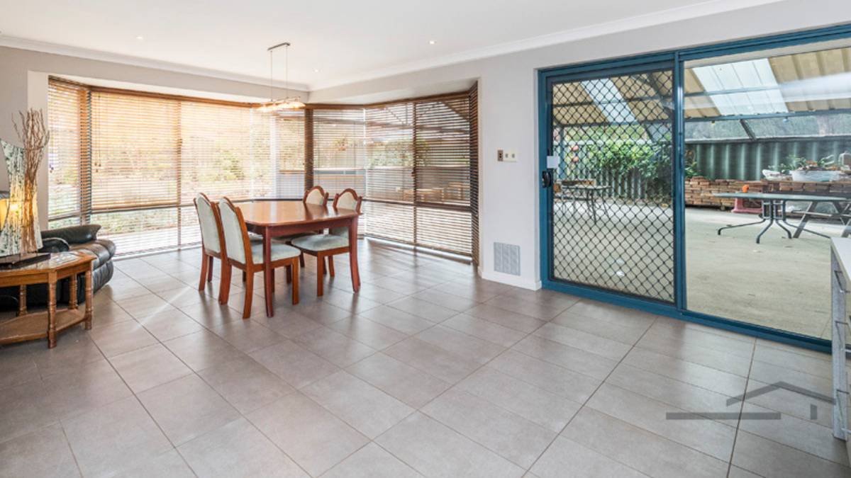 14 Birdsong Grove, Greenfields, WA 6210 AUS