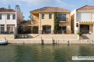 6/5 Westview Parade, Wannanup, WA 6210 AUS