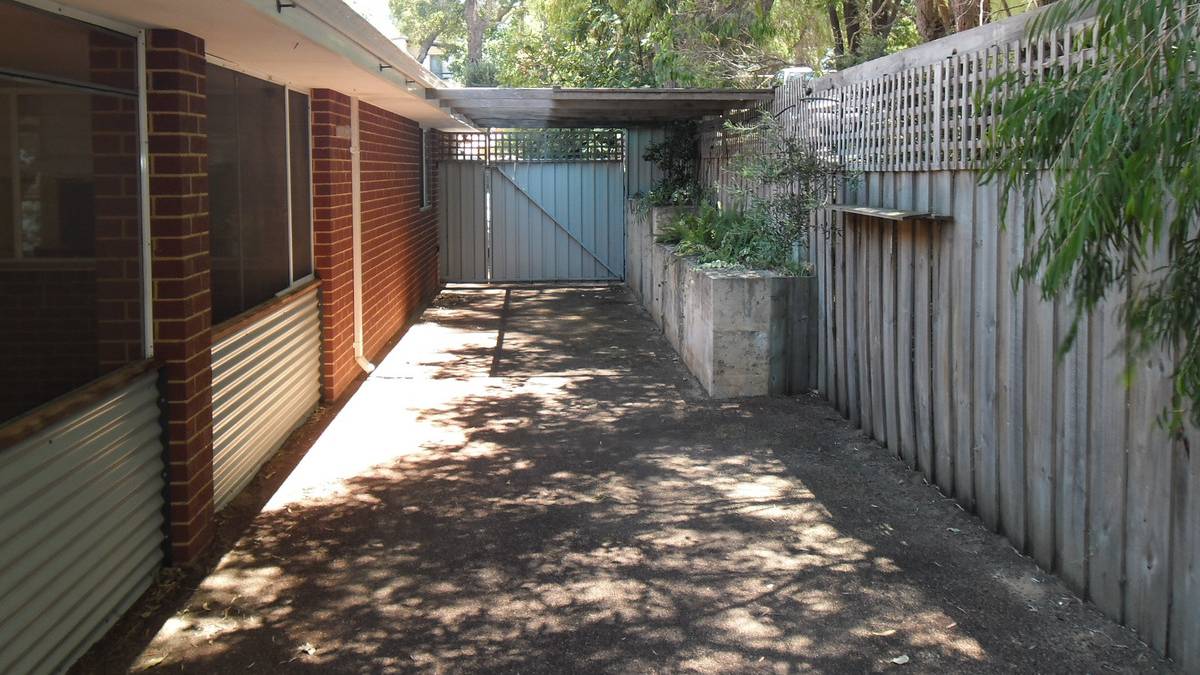 76 Estuary View Road, Dawesville, WA 6211 AUS