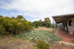 77 Ayrton Street, DAWESVILLE, WA 6211 AUS