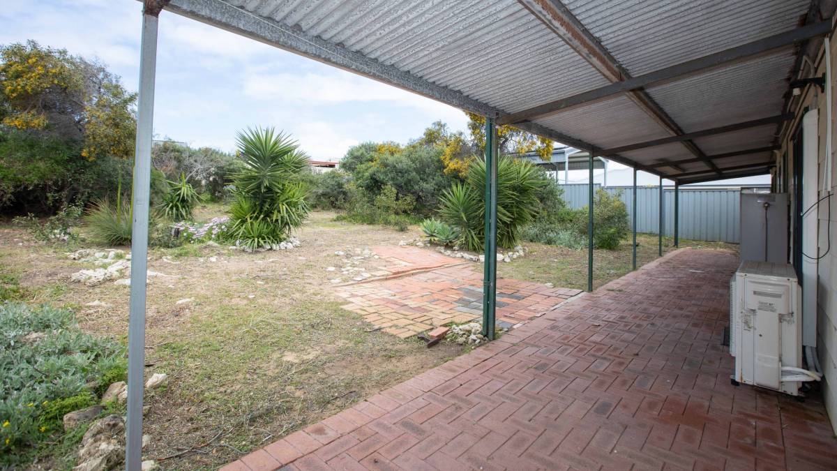 77 Ayrton Street, DAWESVILLE, WA 6211 AUS