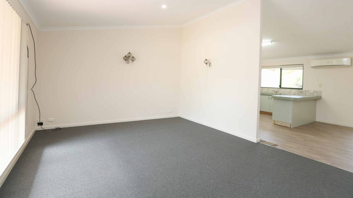 77 Ayrton Street, DAWESVILLE, WA 6211 AUS