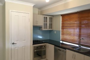 11 Mariner Place, Halls Head, WA 6210 AUS