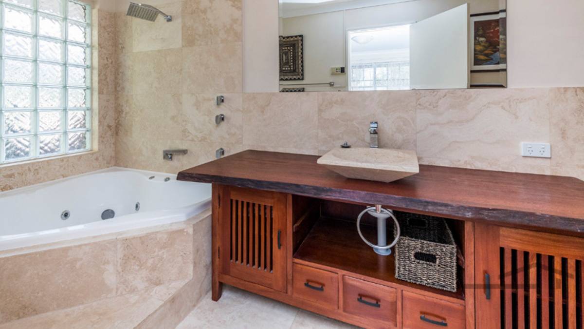 14 Birdsong Grove, Greenfields, WA 6210 AUS