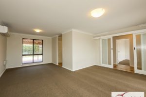 2 Haddon Place, HALLS HEAD, WA 6210 AUS