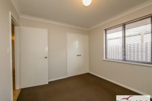2 Haddon Place, HALLS HEAD, WA 6210 AUS