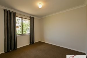2 Haddon Place, HALLS HEAD, WA 6210 AUS