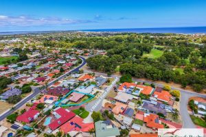 2 Haddon Place, HALLS HEAD, WA 6210 AUS