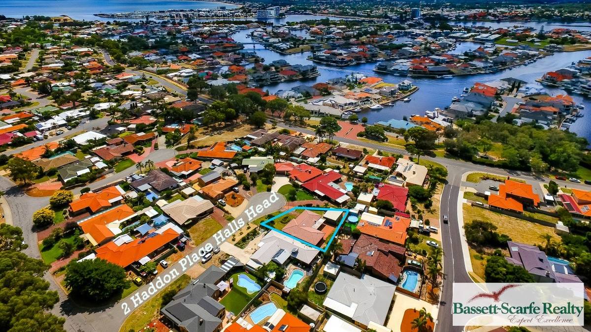 2 Haddon Place, HALLS HEAD, WA 6210 AUS