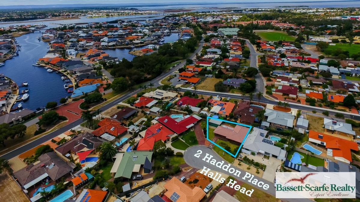 2 Haddon Place, HALLS HEAD, WA 6210 AUS
