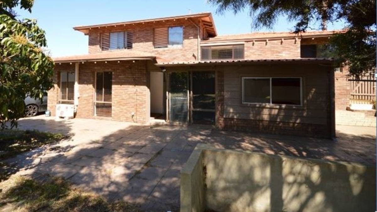 7 Tennyson Aveune, Halls Head, WA 6210 AUS