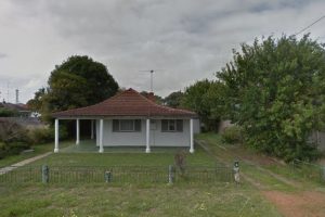 6 Loxton Street, Dudley Park, WA 6210 AUS
