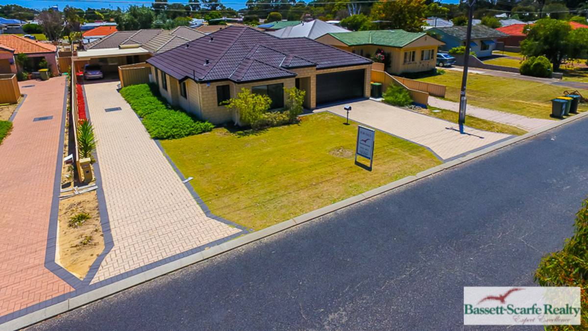 12 Fifth Avenue, Mandurah, WA 6210 AUS