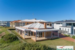 2 Barry Street, Mandurah, WA 6210 AUS