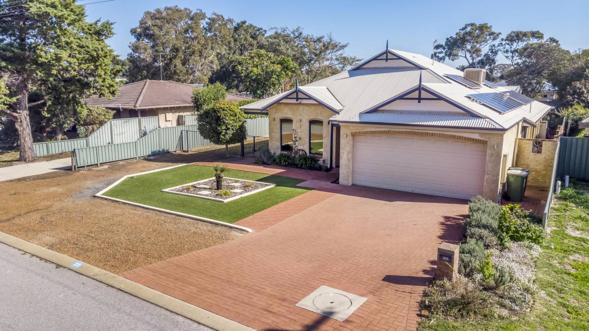 22 Flinders Street, Falcon, WA 6210 AUS