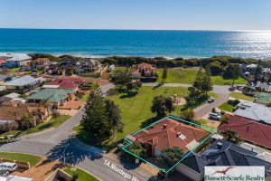 1A Montego Way, Halls Head, WA 6210 AUS