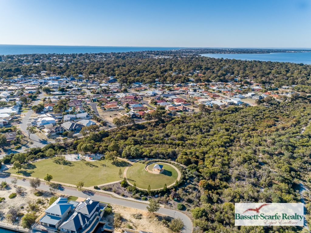 11B Knight Place, Wannanup - Thumbnail 2