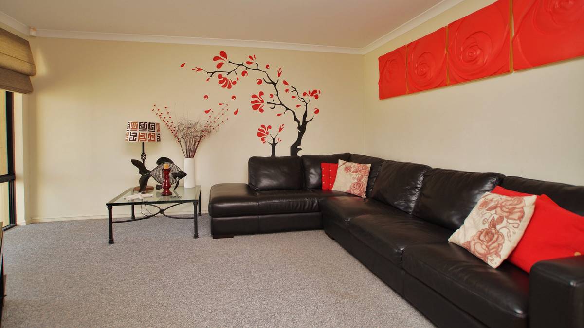 5 Goldsworthy Loop, DAWESVILLE, WA 6211 AUS