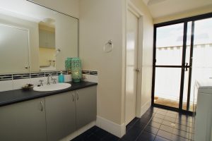 5 Goldsworthy Loop, DAWESVILLE, WA 6211 AUS