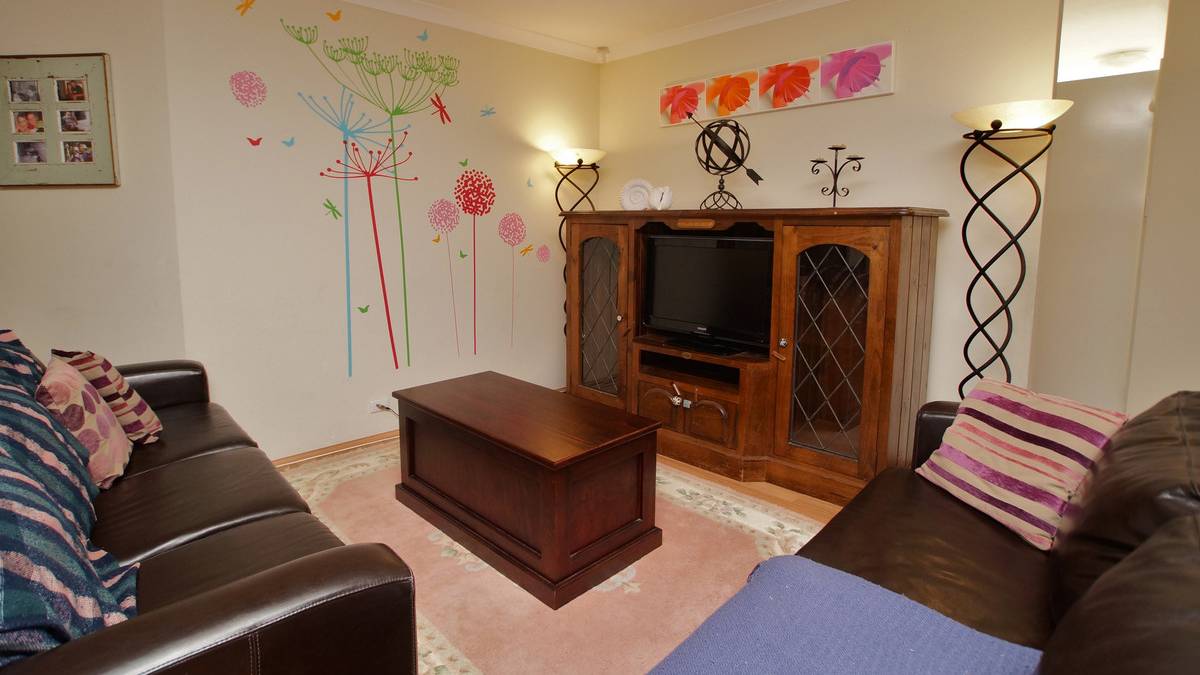 5 Goldsworthy Loop, DAWESVILLE, WA 6211 AUS