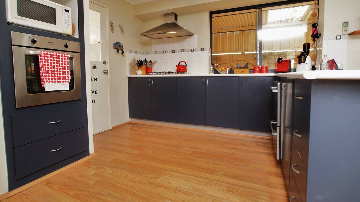 5 Goldsworthy Loop, DAWESVILLE, WA 6211 AUS