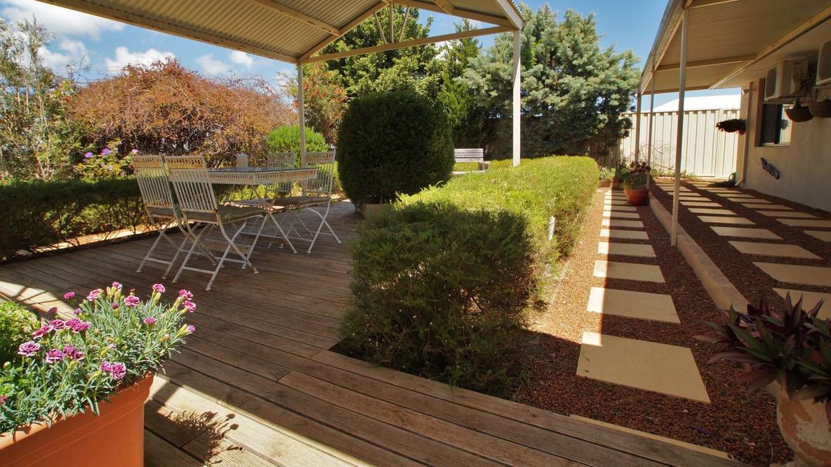 5 Goldsworthy Loop, DAWESVILLE, WA 6211 AUS