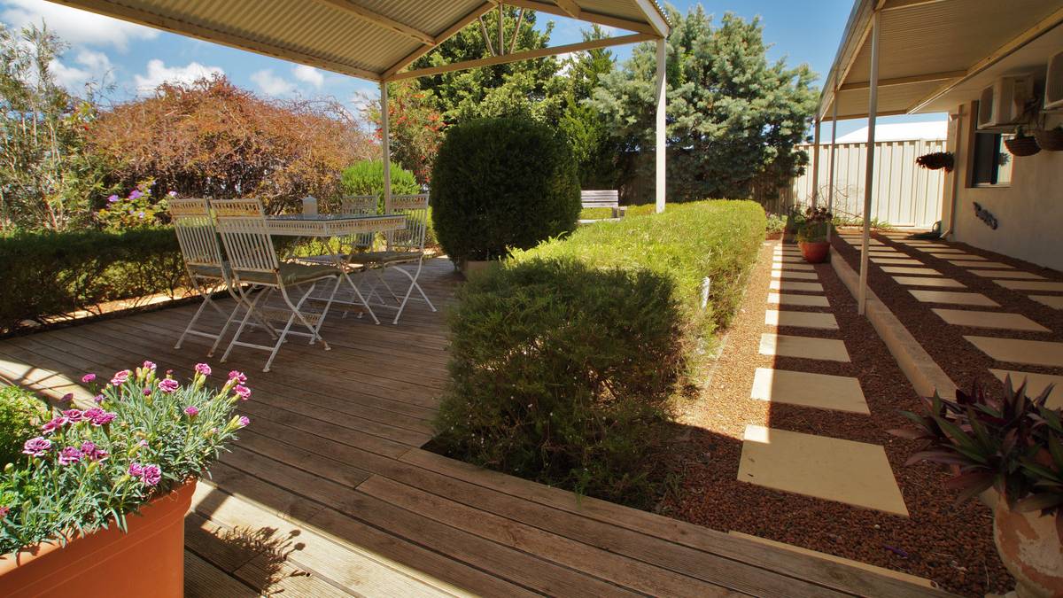 5 Goldsworthy Loop, DAWESVILLE, WA 6211 AUS