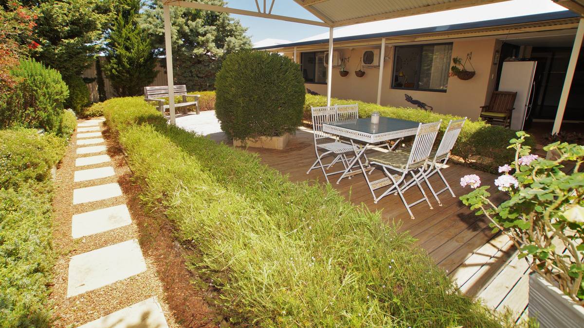 5 Goldsworthy Loop, DAWESVILLE, WA 6211 AUS