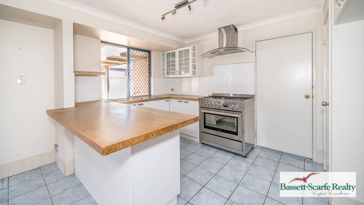 68 Zaragoza Drive, Port Kennedy, WA 6172 AUS