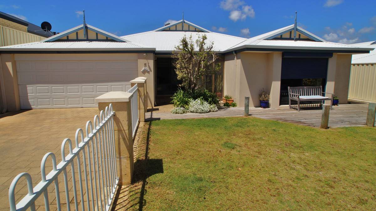 5 Goldsworthy Loop, DAWESVILLE, WA 6211 AUS