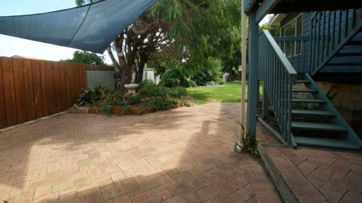 28 Yeedong Road, Falcon, WA 6210 AUS